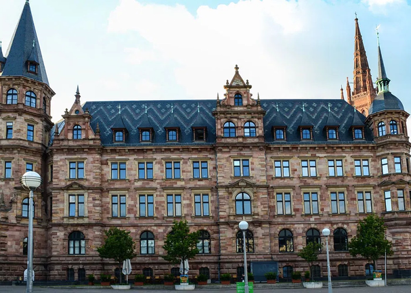 Öffentliche Verwaltung Wiesbaden